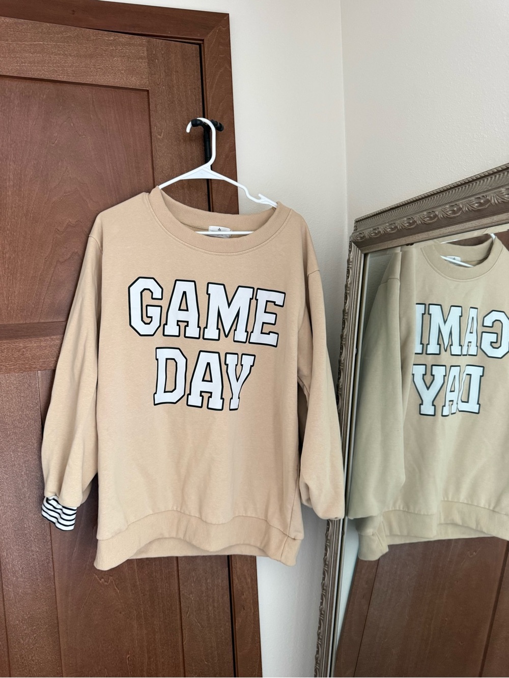 GAME DAY Beige Oversized Sweatshirt
